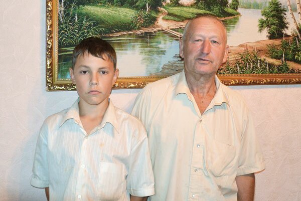 14-летний Владик хочет быть фермером, как его дед Александр Тирских
